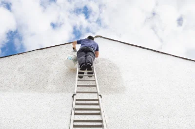 Peinture extérieure à Saint-Cyr-du-Bailleul — façades et ravalement